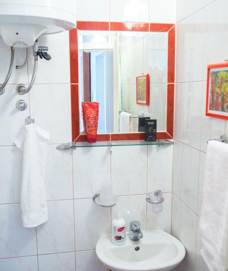 Yellow Lily Mostar Apartman Εξωτερικό φωτογραφία